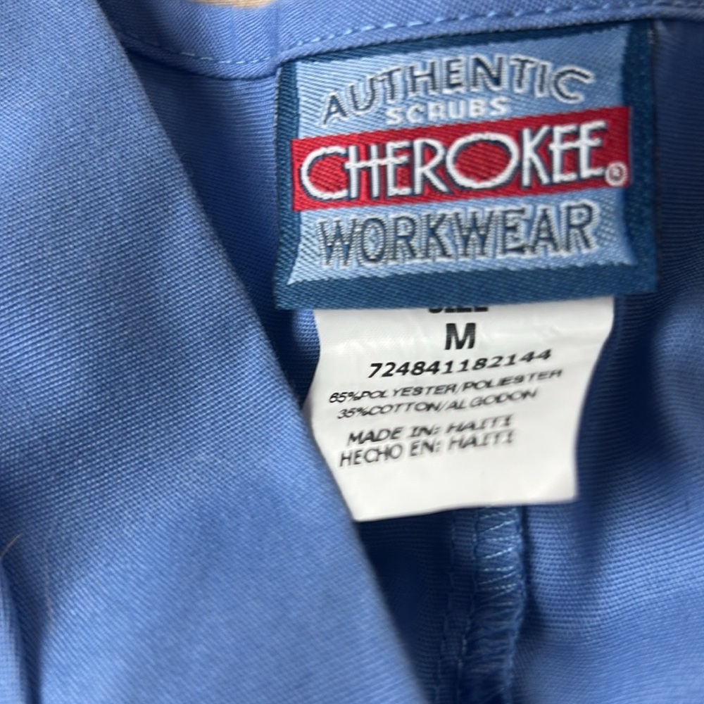Cherokee women’s scrub set